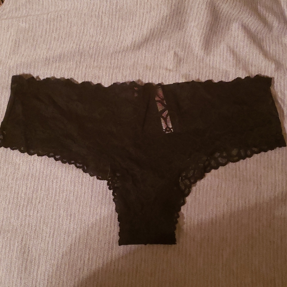 NWOT Victoria Secret cheekies